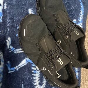 On Cloud Women’s tennis shoes